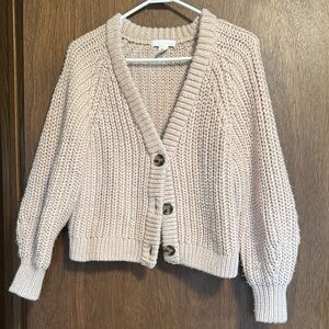 H&M Chunky V-Neck Button Cardigan Sweater in Nude